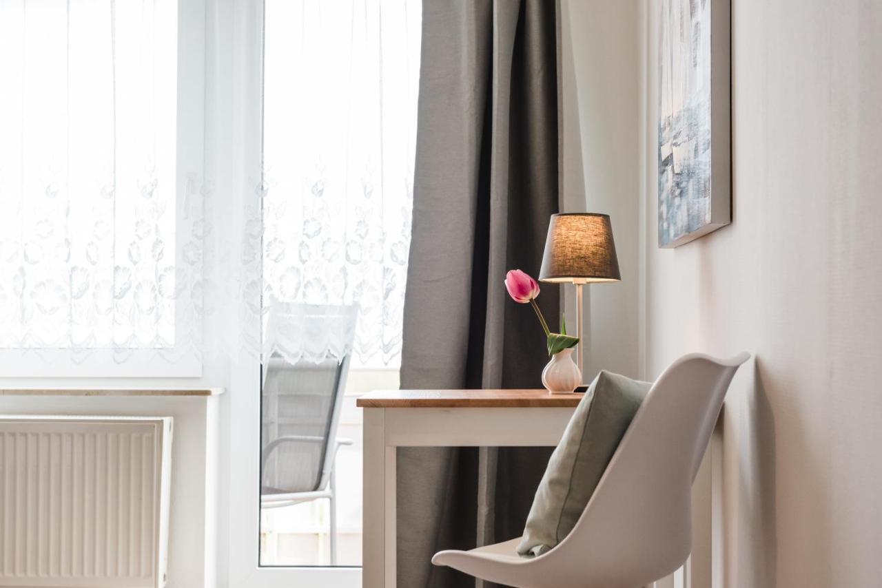 Straendhus Bed&Breakfast Hasselberg  Exterior foto